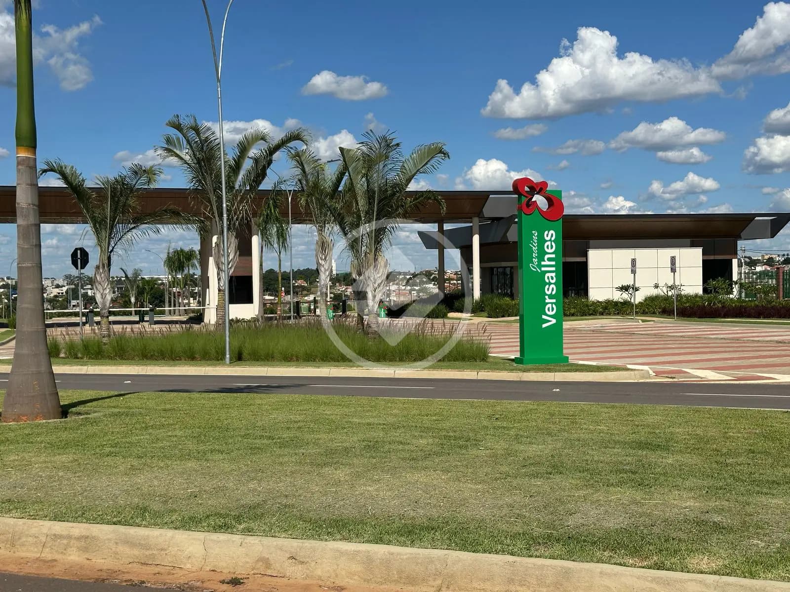 Terreno em condomínio no Polo Empresarial de Goiás, Aparecida de Goiânia — foto 1 de 7