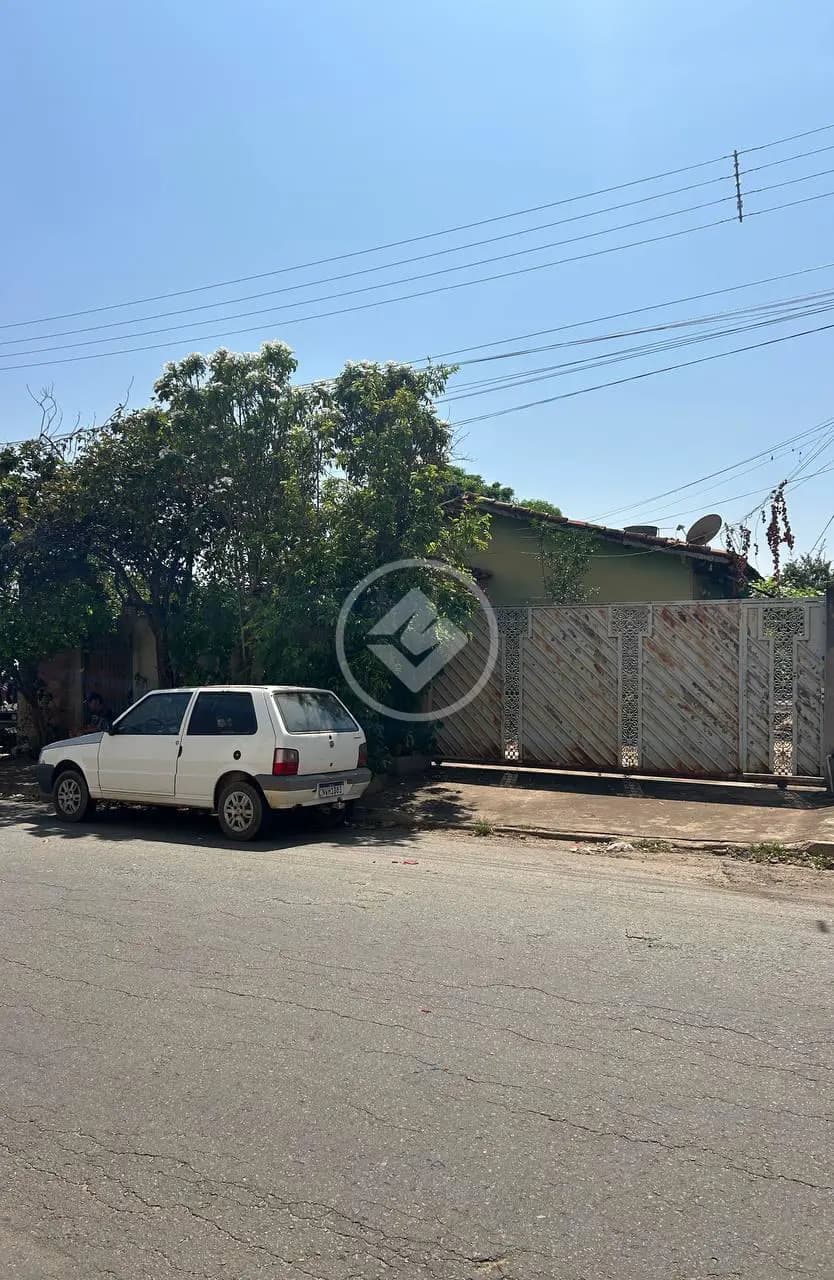 Casa de 3 quartos no Goiá, Goiânia — foto 1 de 26