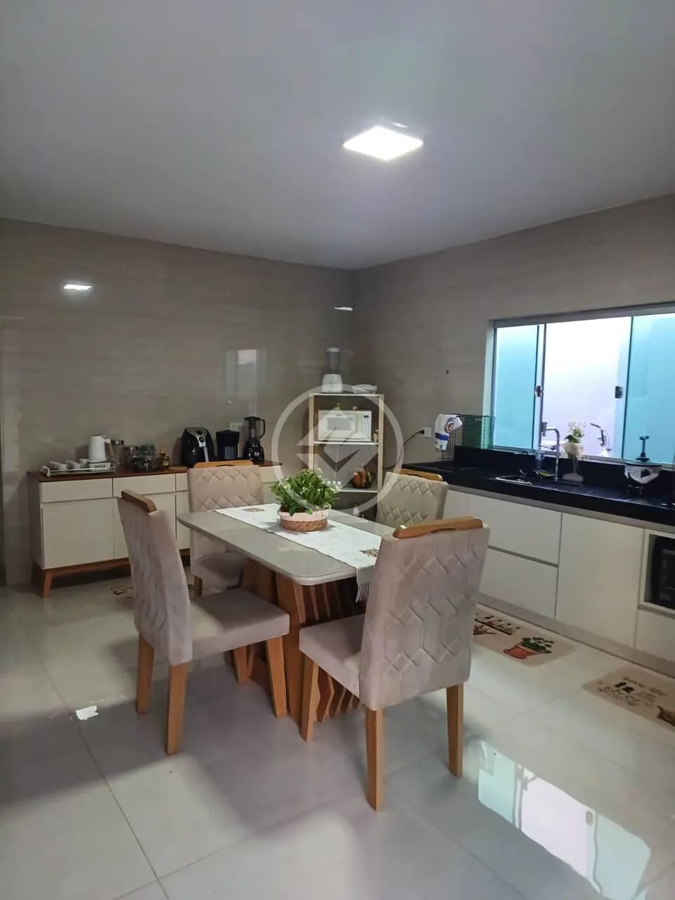 Casa de 3 quartos no Setor Garavelo, Aparecida de Goiânia — foto 1 de 32