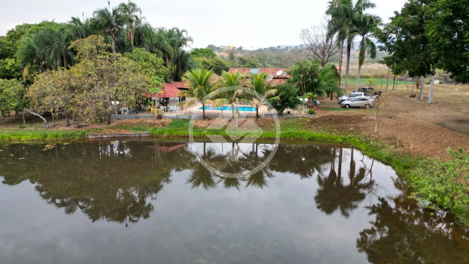 Fazenda no Zona Rural, Guapó — foto 1 de 21