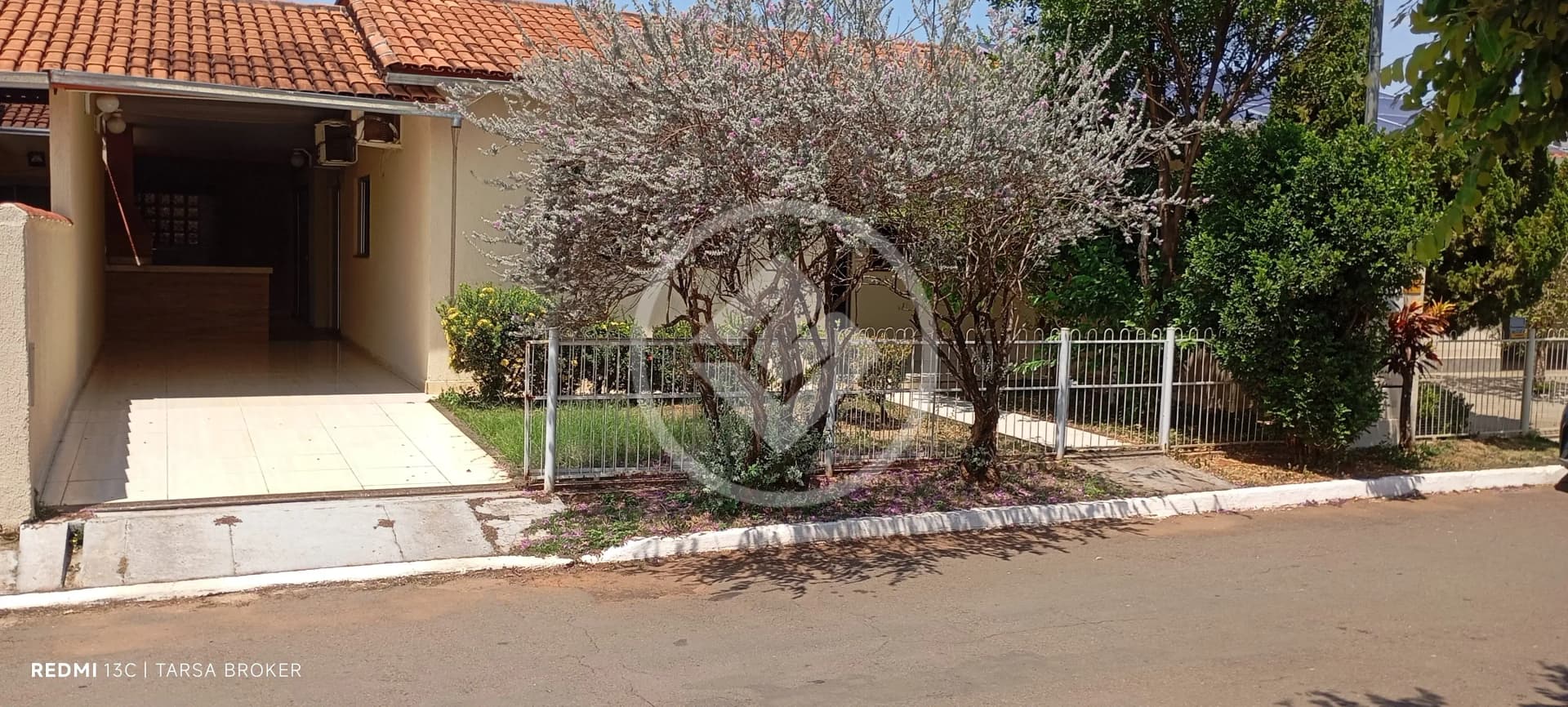Casa em condomínio de 3 quartos no Fazenda Caveiras, Goiânia — foto 1 de 20