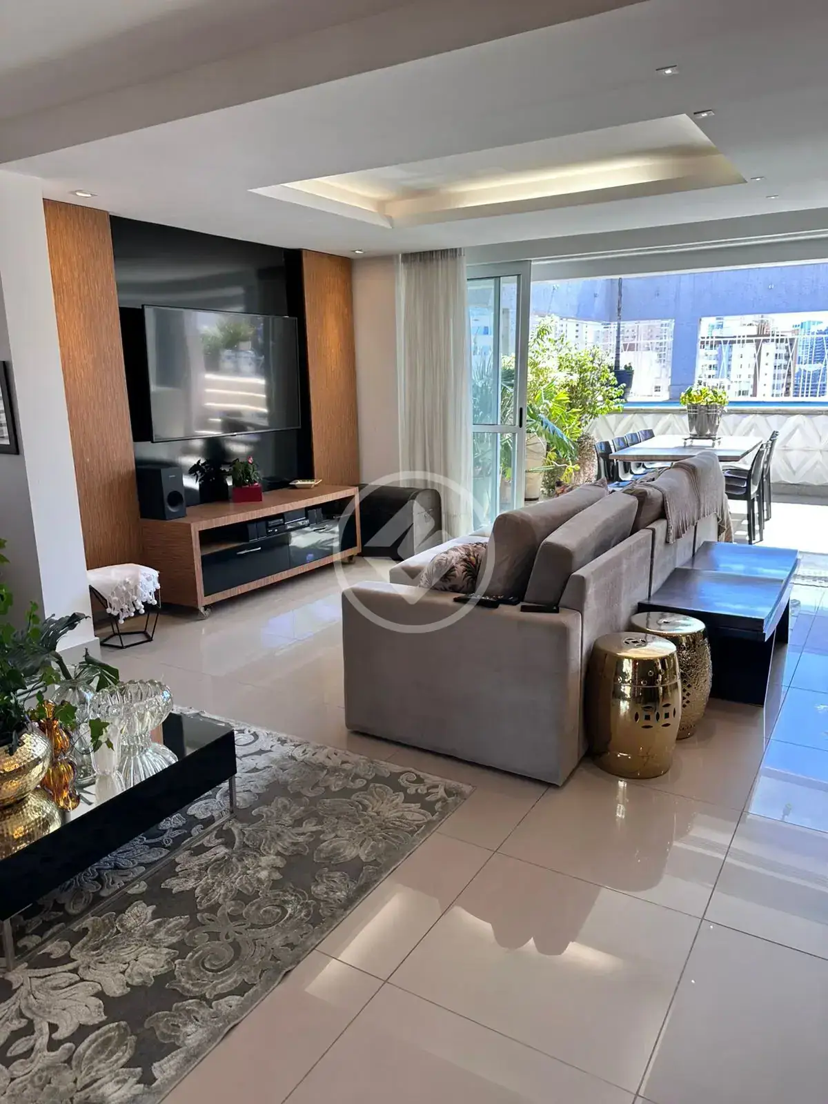 Duplex de 4 quartos no Setor Bueno, Goiânia — foto 1 de 19